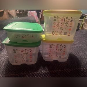 Nice set of Tupperware